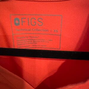 Figs Technical Collection Top - Coral Orange